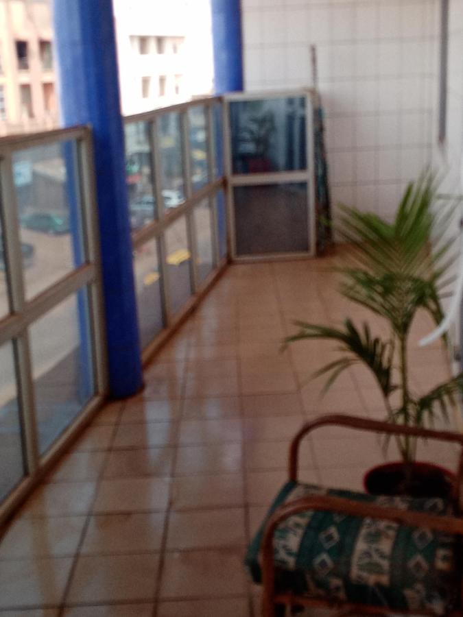 Appart Meuble Le Dakota Yaoundé Exteriör bild