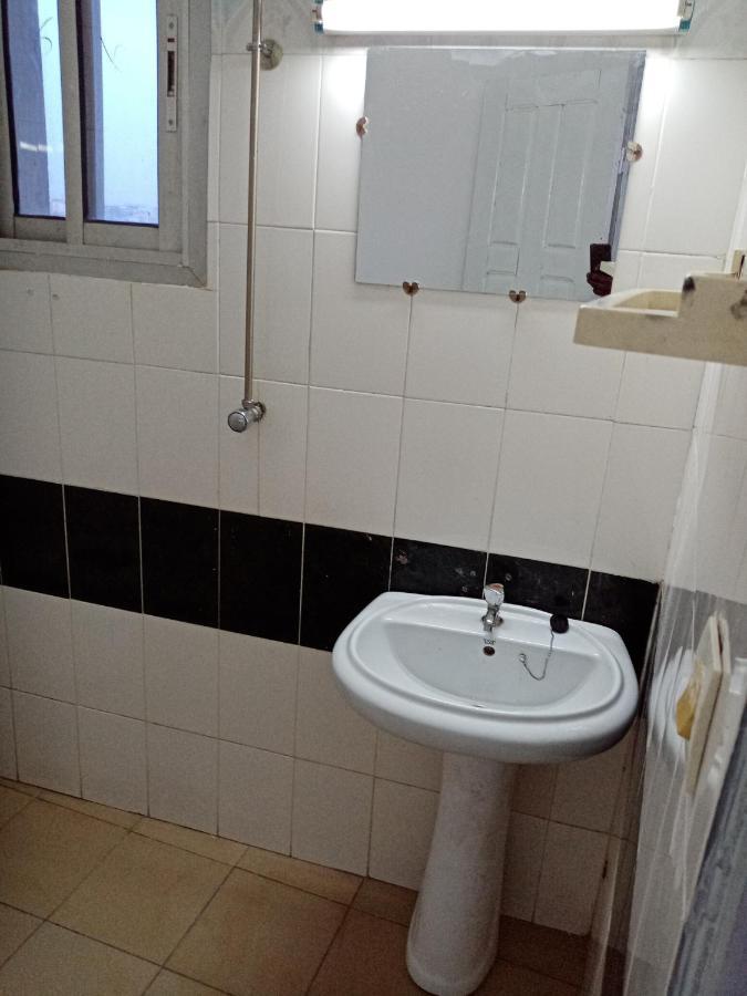 Appart Meuble Le Dakota Yaoundé Exteriör bild